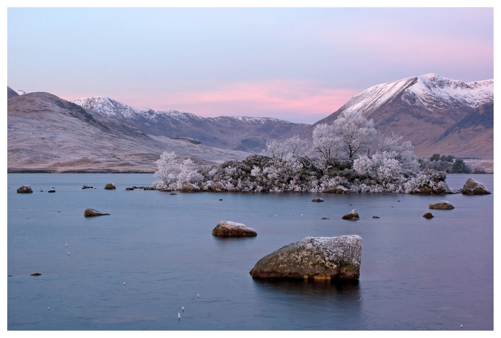 lochan na h-achlaise dawn