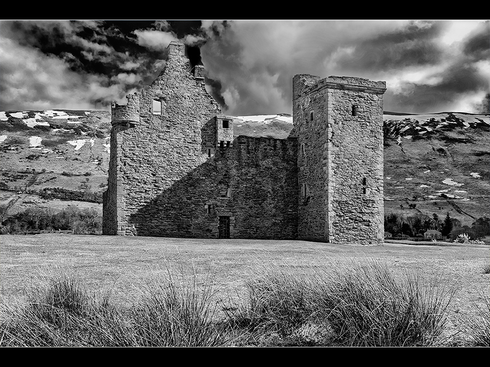 Lochranza Castle (s/w)