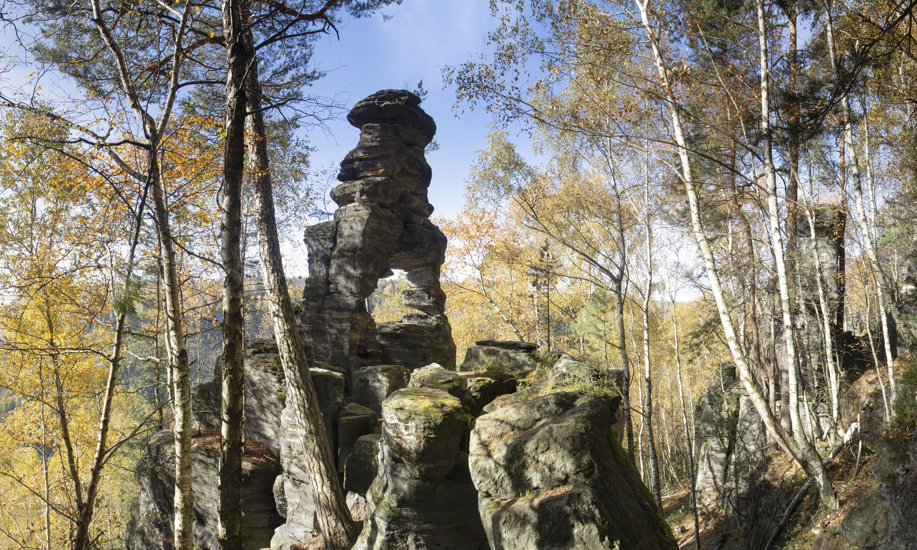 Lochstein - oder 'Bielaer Kronentor'