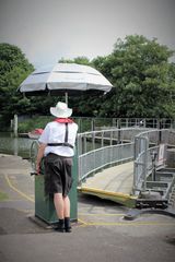 Lock keeper on duty at the Thames!