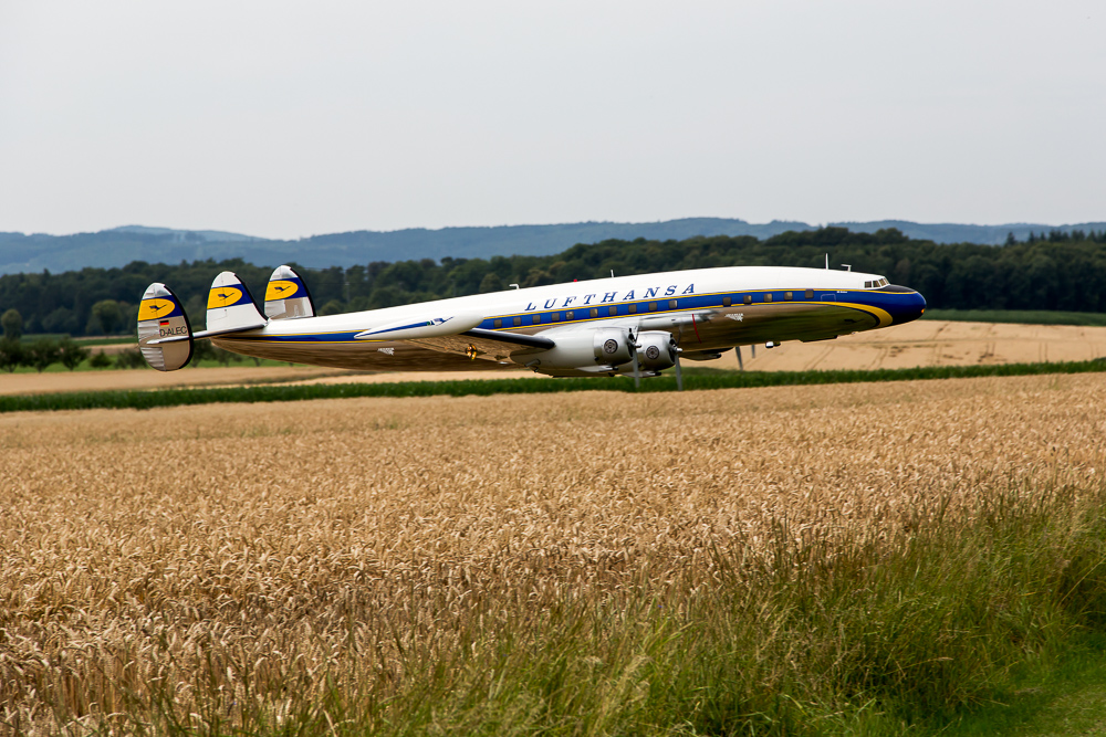 Lockhead L-1049 Super Constellation