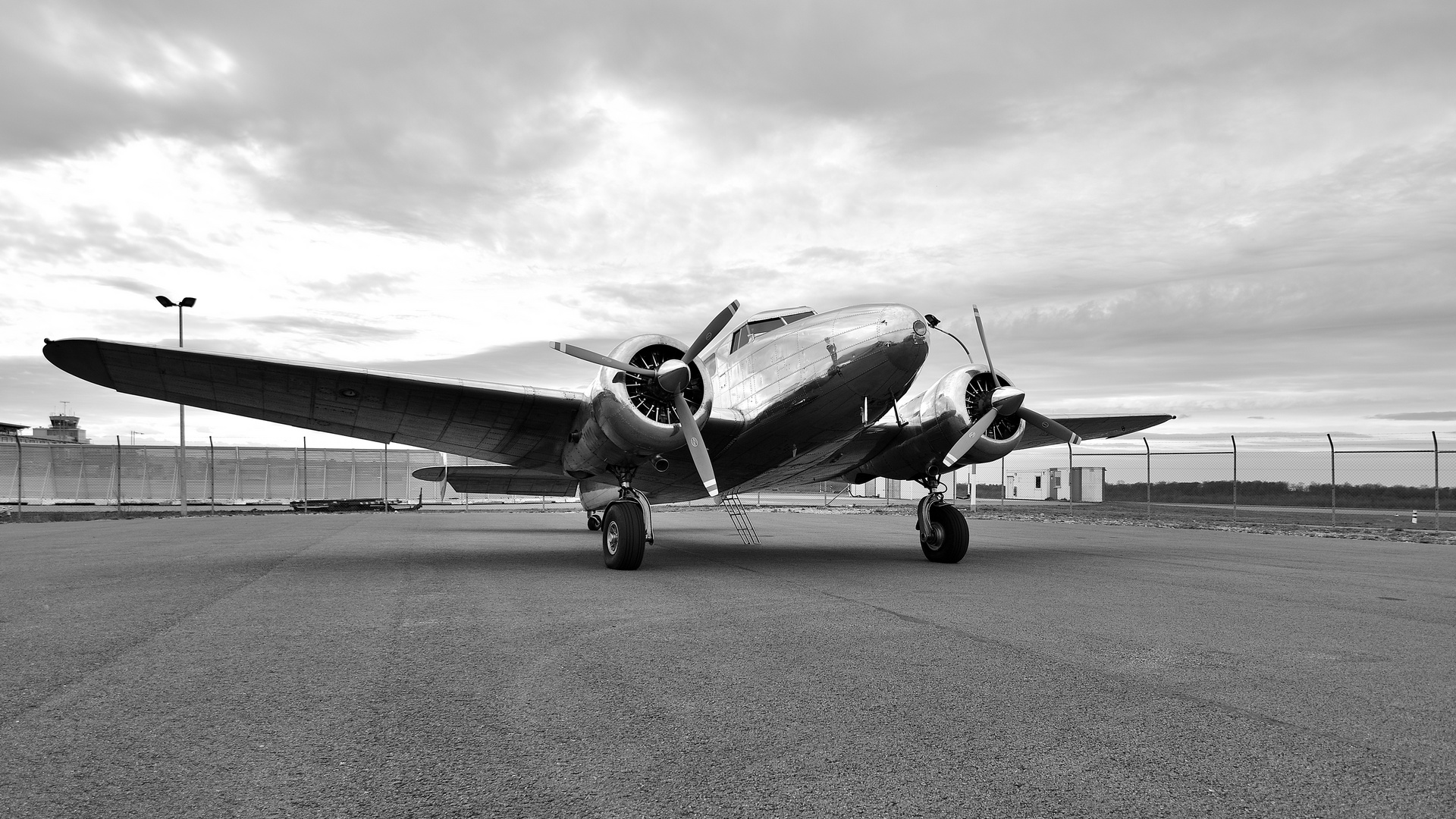 Lockheed 12A Electra Junior