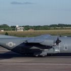 Lockheed C-130T Hercules (L-382) der US NAVY vor dem Start in Berlin/SXF