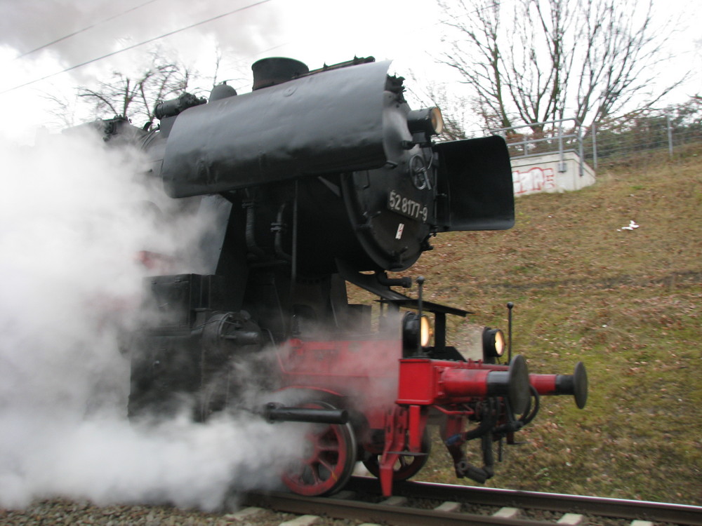 Locomotora partiendo rápido