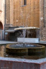 Lodi, Piazza Broletto, la fontana