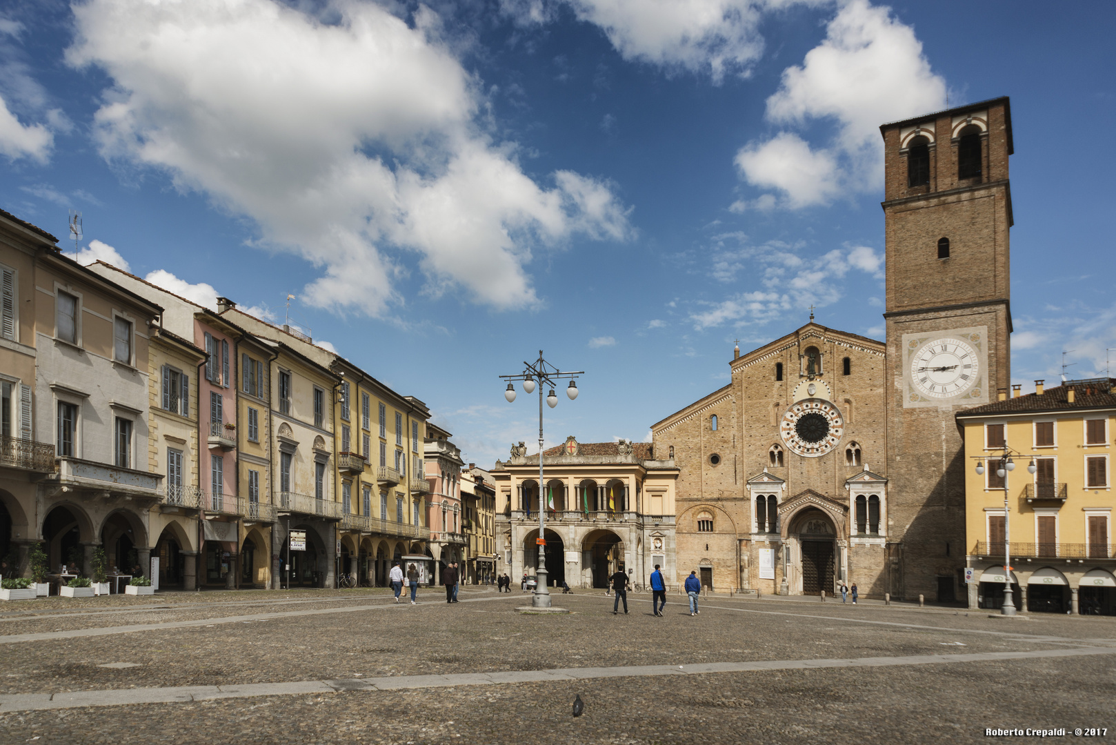 Lodi, Piazza della Vittoria