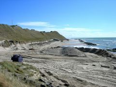 Loenstrup, Strandbefestigung nach den Winterstürmen.