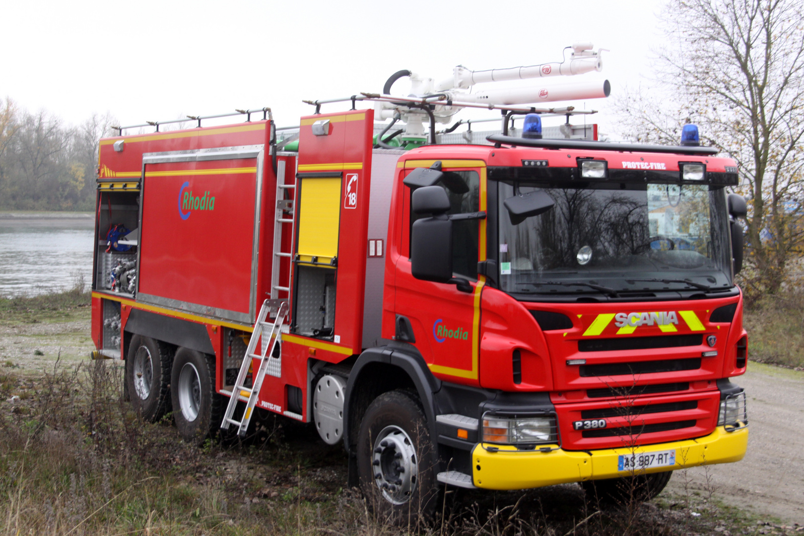 Löschfahrzeug (Wasserwerfer) der Firma Rhodia Ottmarsheim