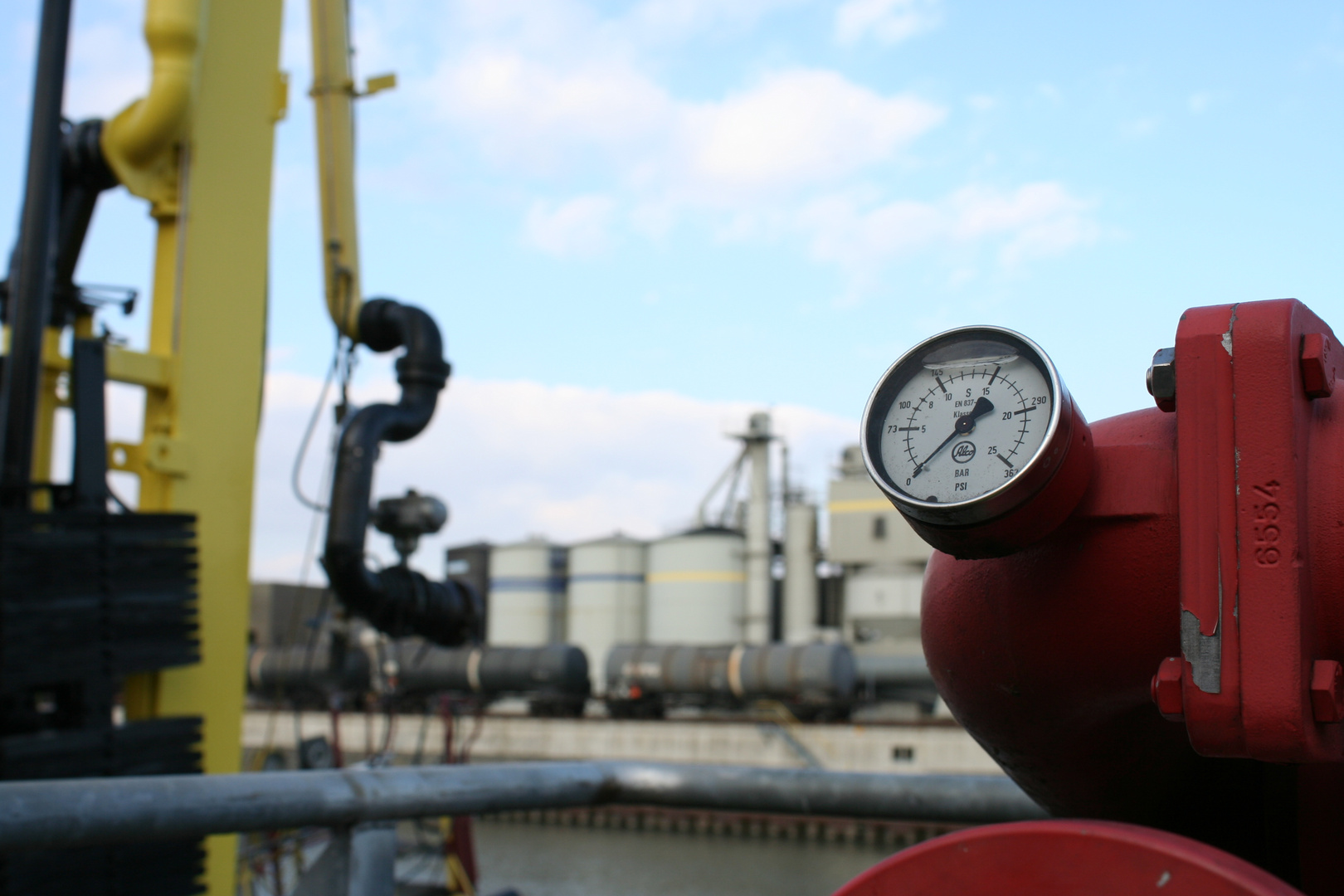 Löschmonitor im Hanauer Hafen