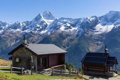 Lötschentaler Höhenweg: Hockenalp mit Bietschhorn (3934 m.ü.M.)