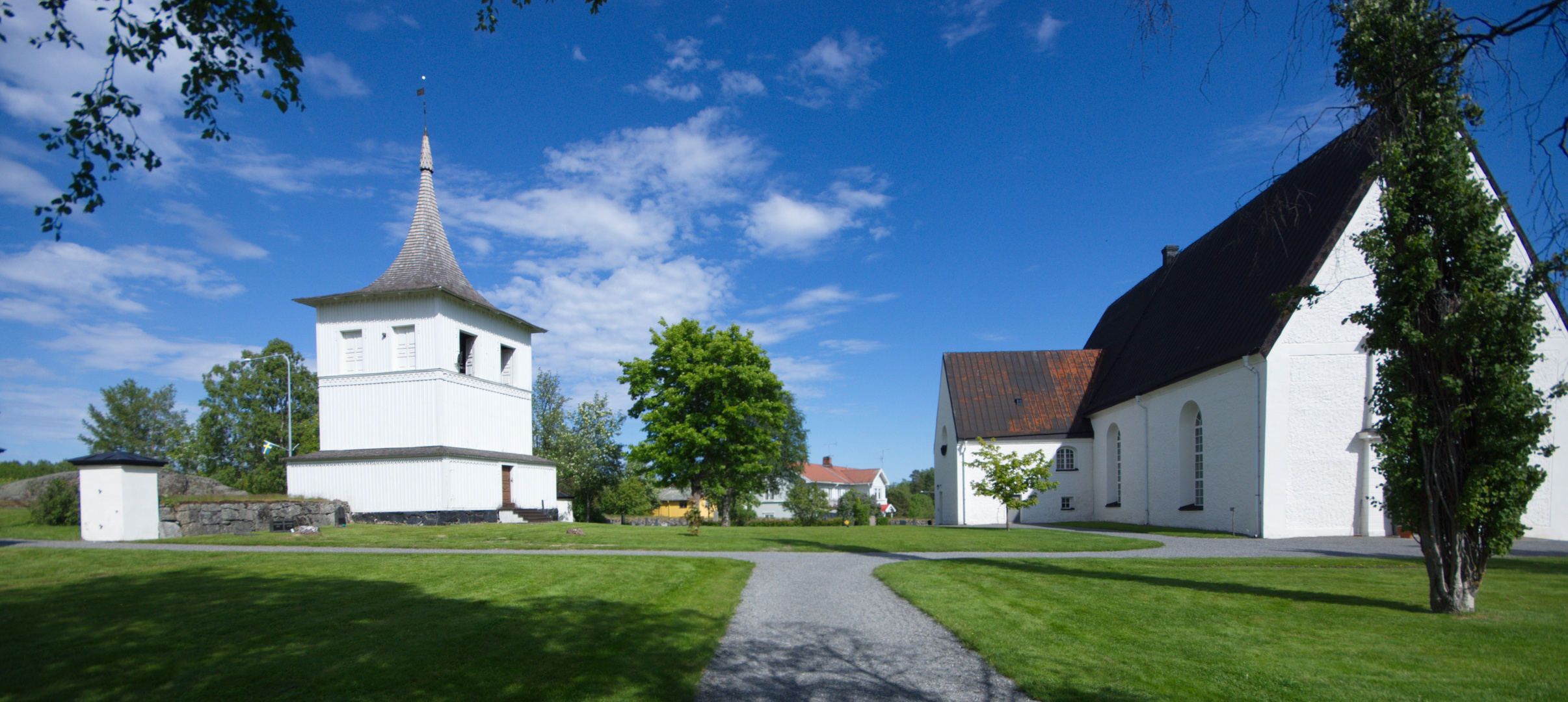 Lövångers kyrka