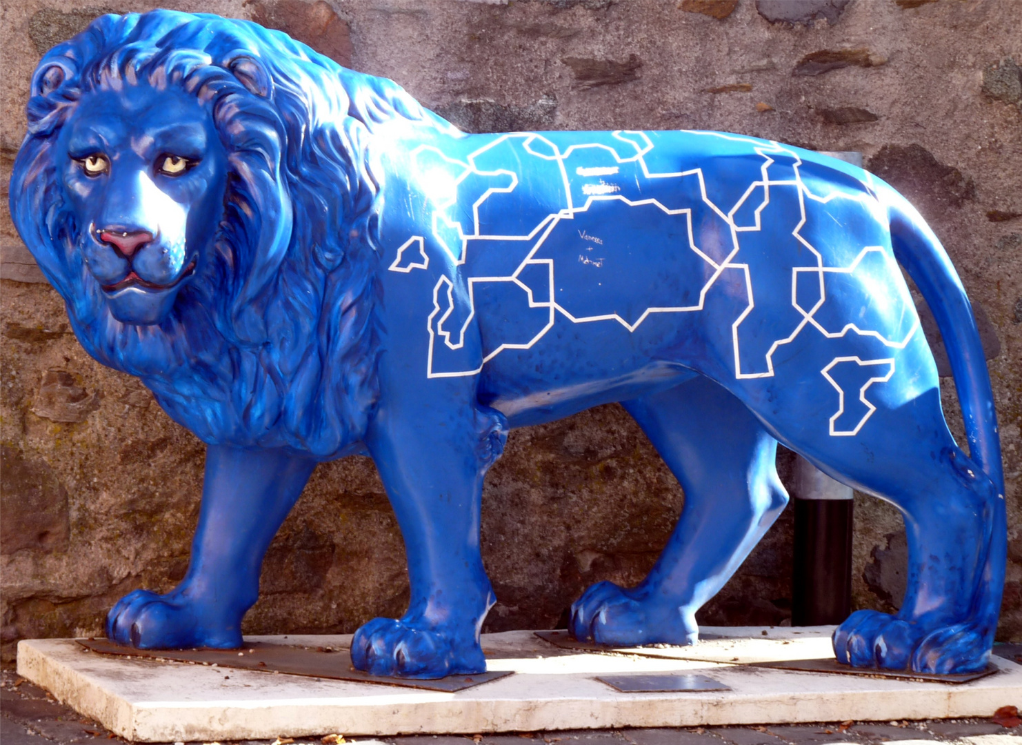 Löwe in blau