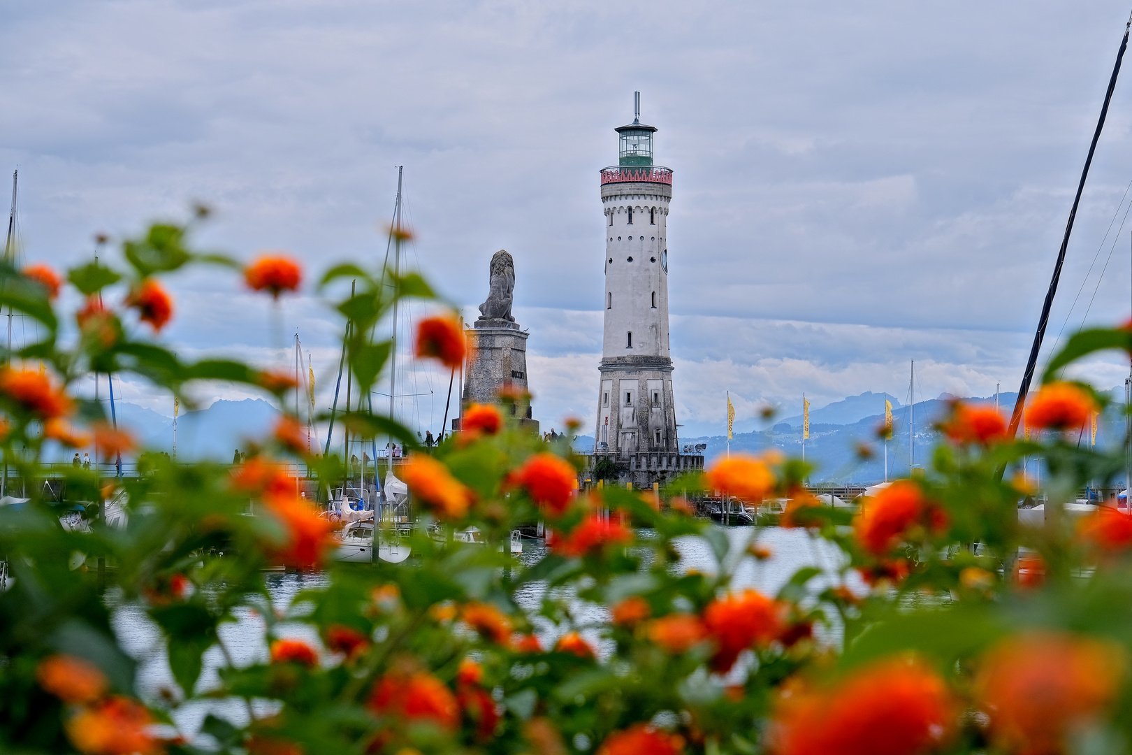 Löwe und Leuchtturm