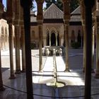 Löwenhof mit Brunnen in der Alhambra