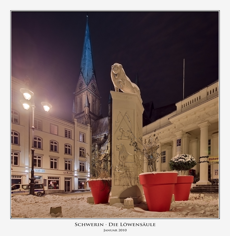 Löwensäule auf dem Schweriner Markt