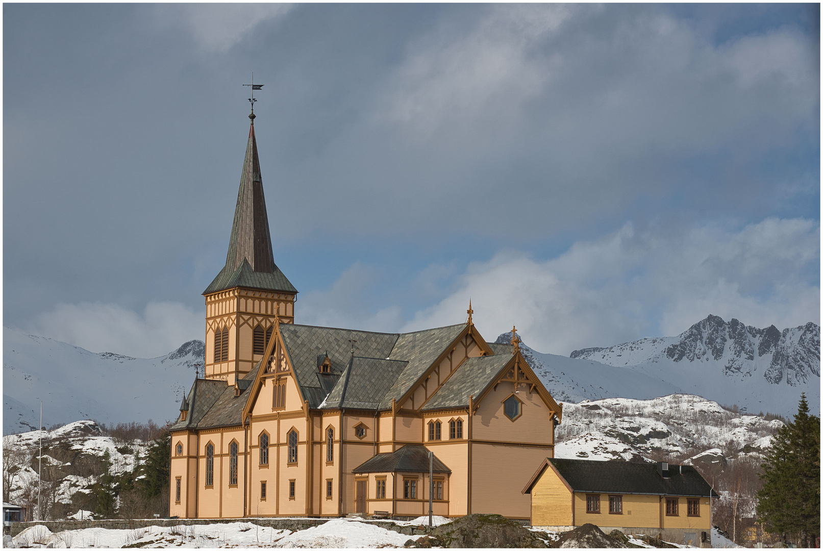 Lofoten Dom