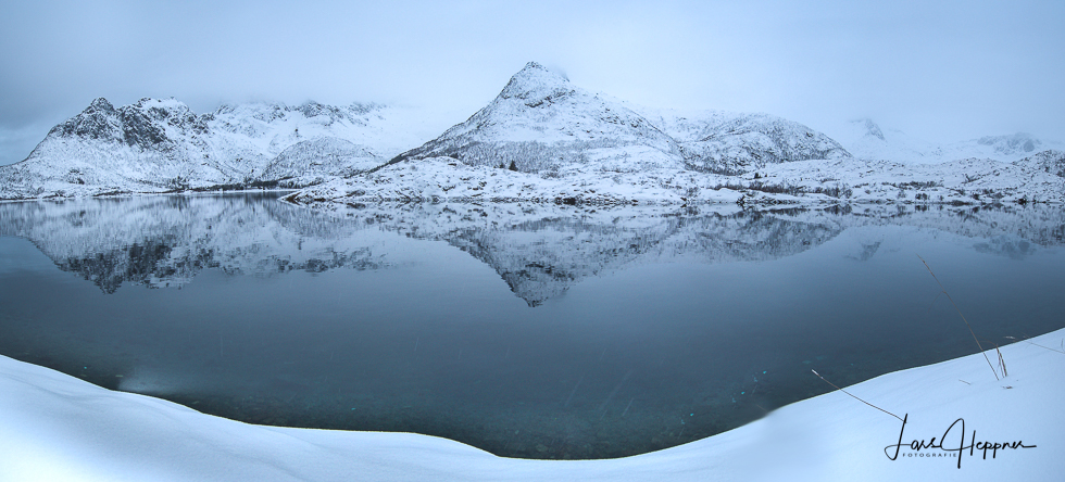 Lofoten: Fjord Spiegelung