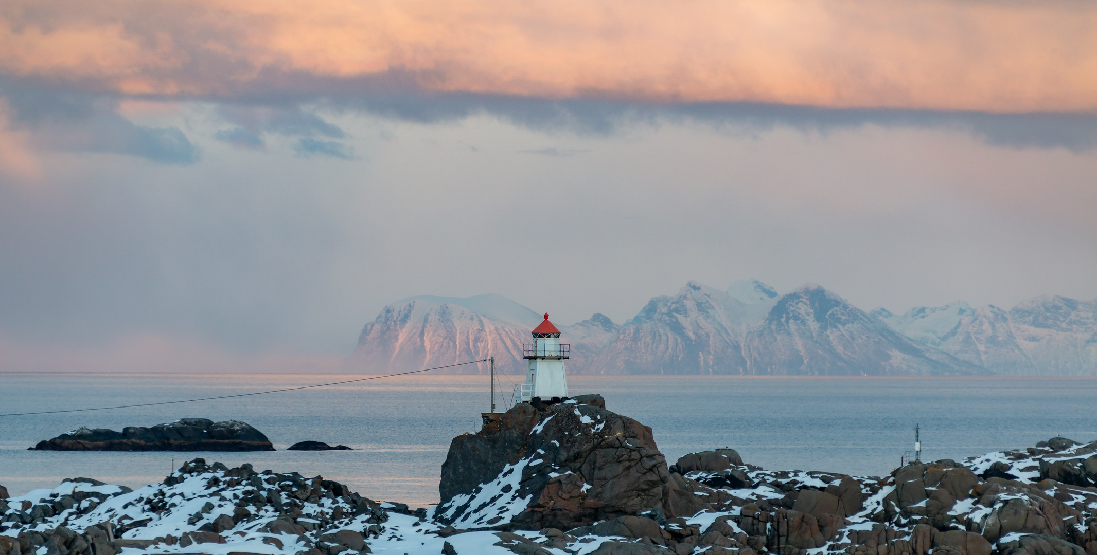 Lofoten: Hafenausfahrt aus Stamsund