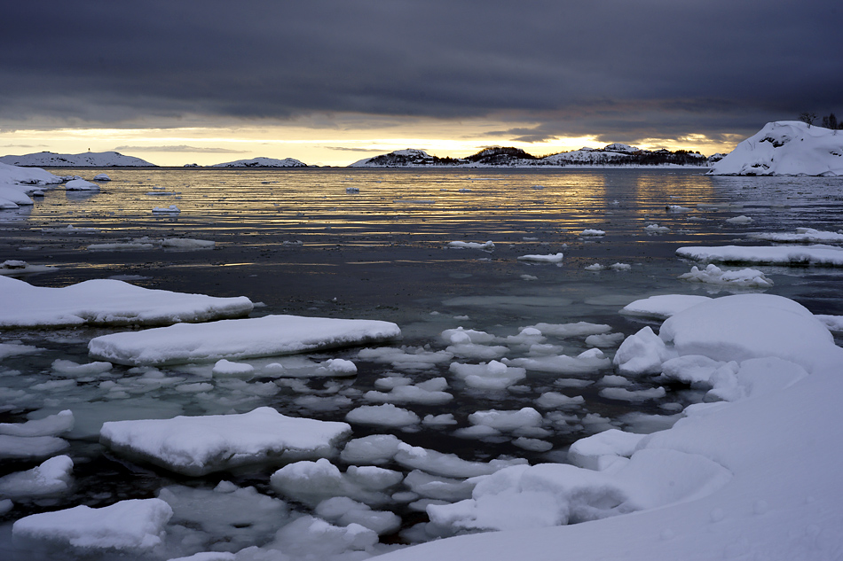 Lofoten im Winter – Mittagsstimmung um 13.28 Uhr