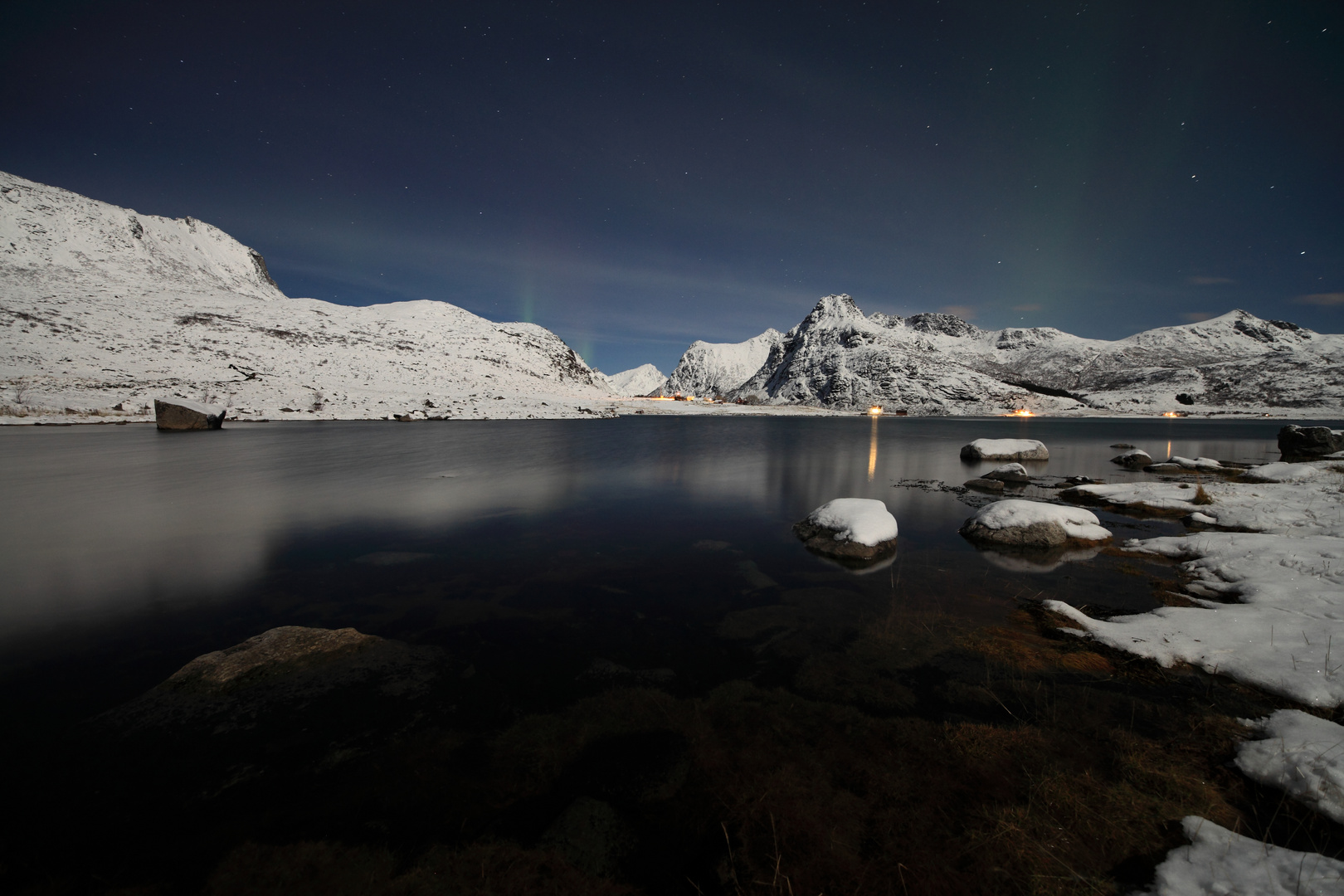 ...Lofoten / Nachtaufnahme...