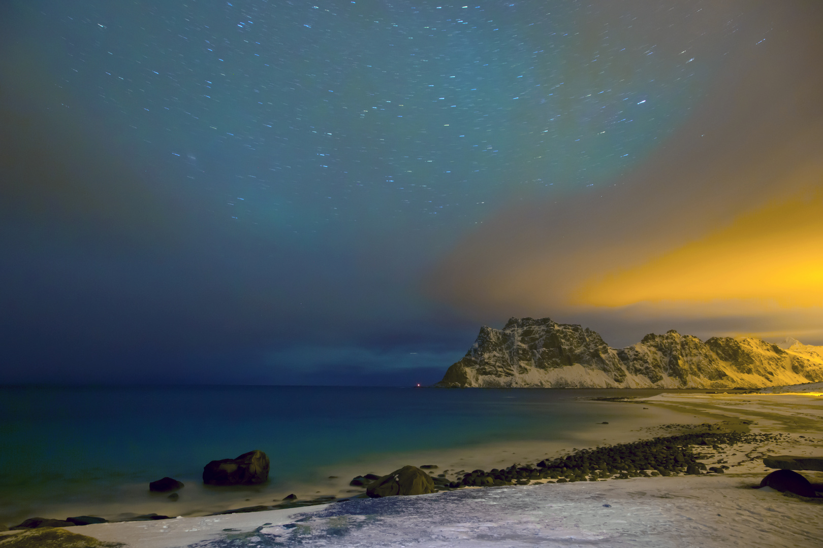 Lofoten night