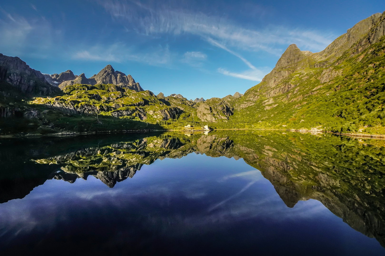 Lofoten-Trollfjord