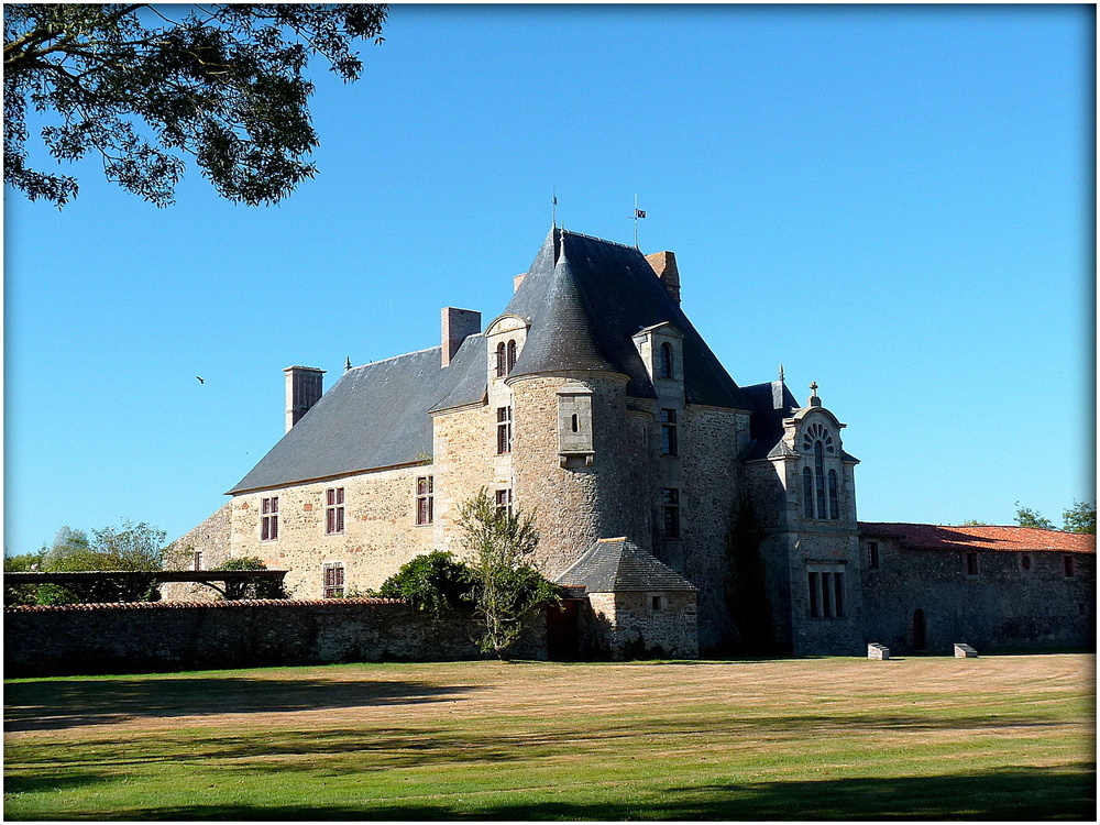 LOGIS DE LA CHABOTTERIE photo et image architecture, châteaux, noirmoutiers Images LOGIS DE LA CHABOTTERIE photo et image architecture, châteaux, noirmoutiers Images