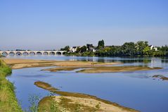 Loire-Brücke bei SAUMUR