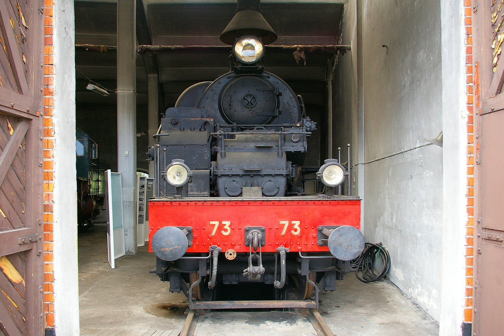 Lok 73