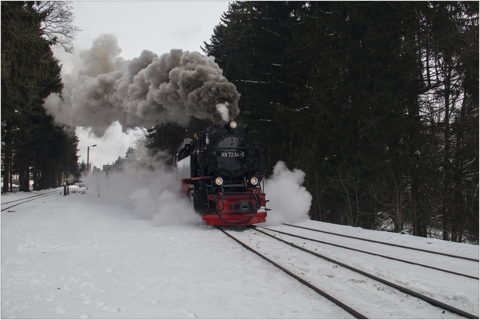 Lok 99 7234-0 mit Zug 8941 Ausfahrt Richtung Brocken. #1