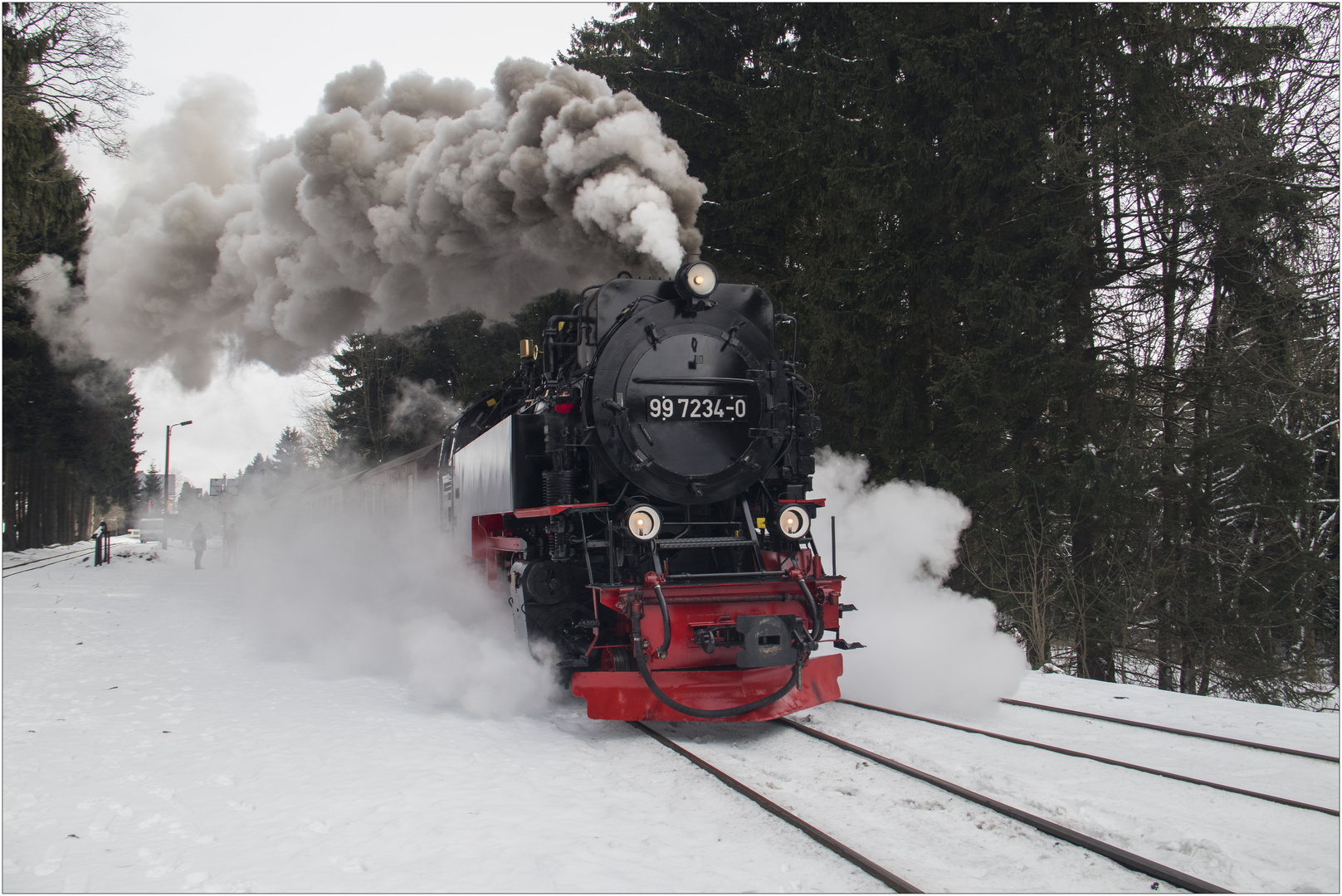 Lok 99 7234-0 mit Zug 8941 Ausfahrt Richtung Brocken. #2