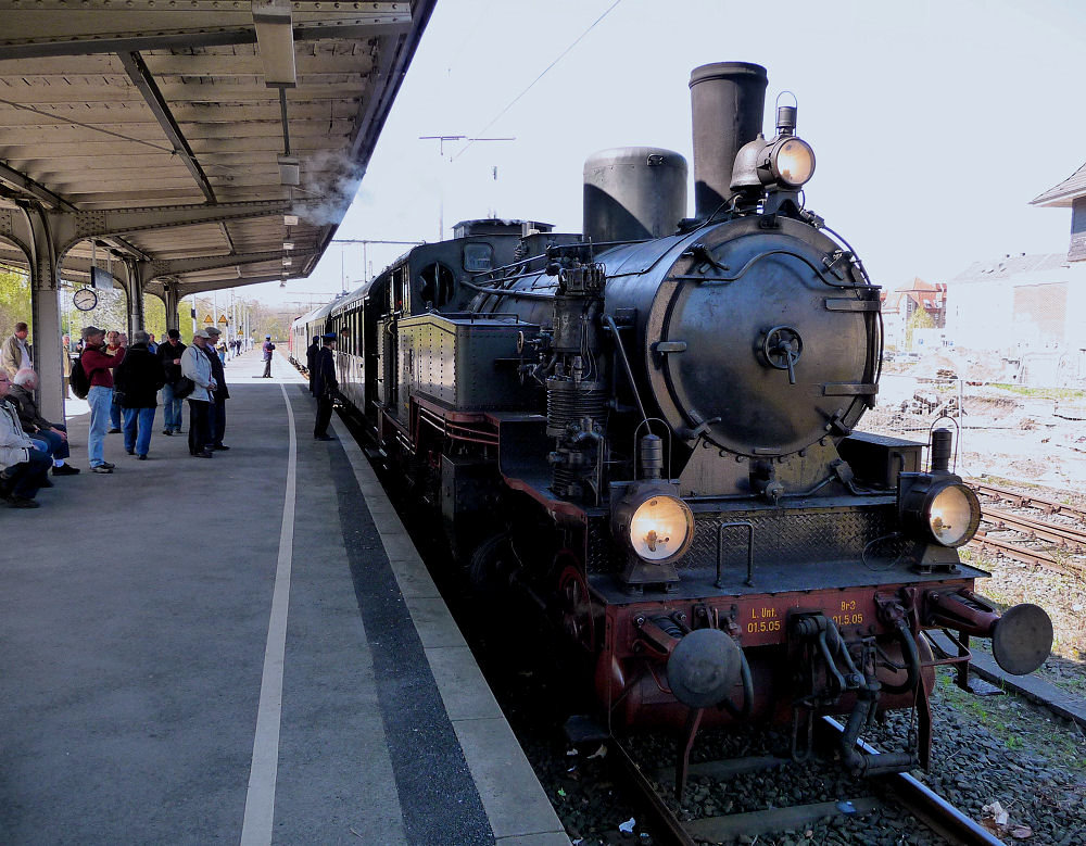 Lok "HANNOVER 7512" der Museumseisenbahn Minden