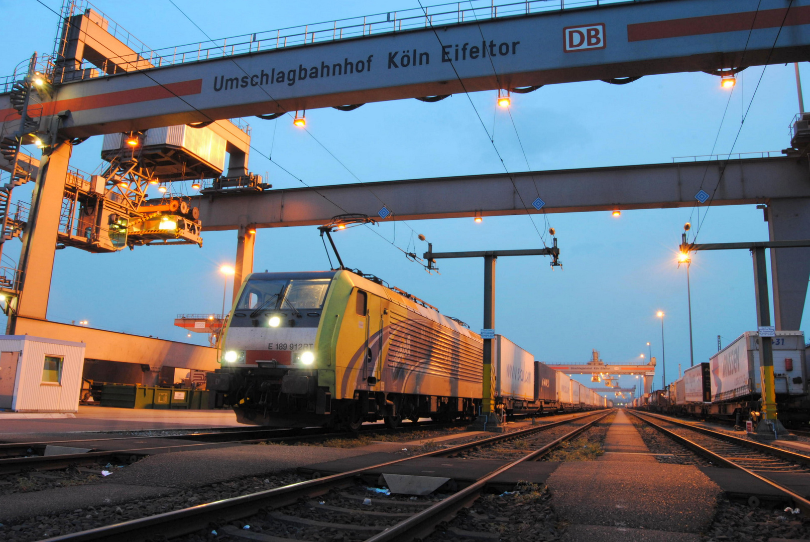 Lokomotion 189 912-9 in Köln - Eifeltor