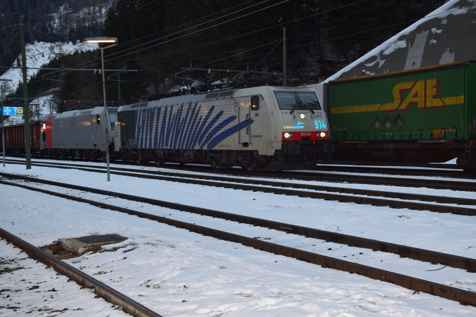 Lokomotion an BrennerBahnhof.1