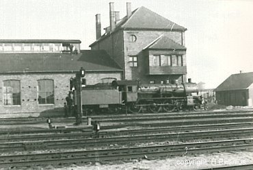 Lokomotive an der Lokleitung im Bw Lissa 1942