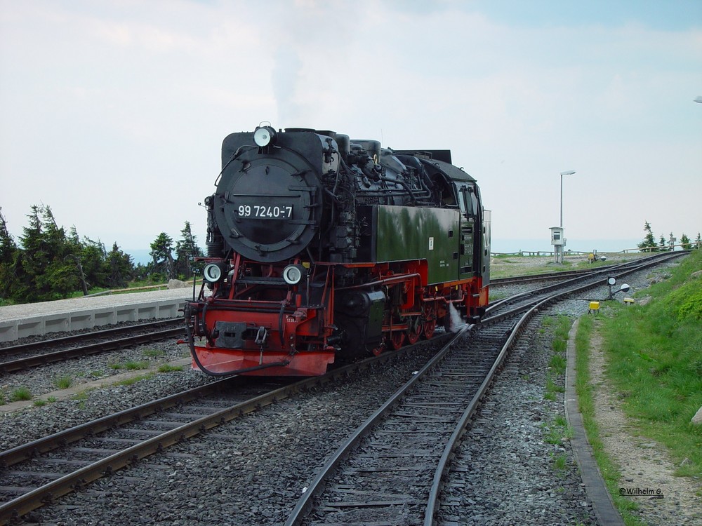 Lokomotive der Brockenbahn beim Umsetzen auf dem Brocken