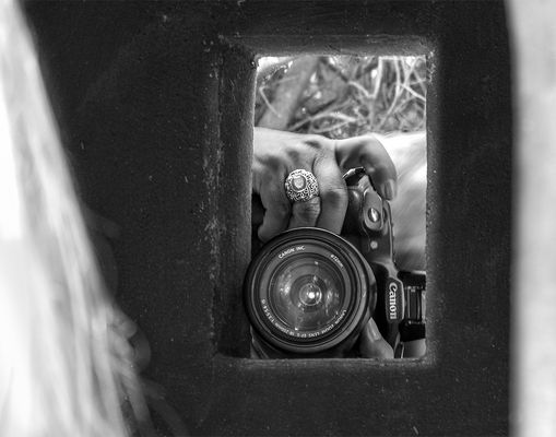 Lola atacando por la retaguardia...