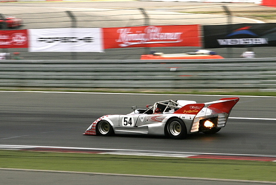 Lola T 294