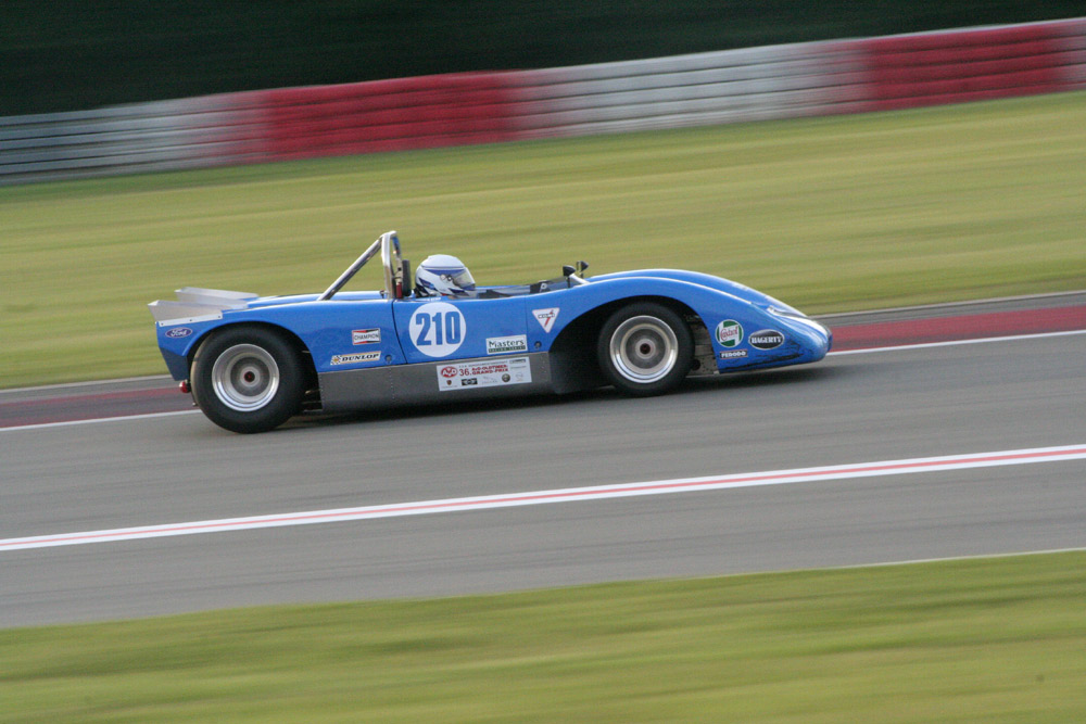 Lola T210 beim Oldtimer Grand Prix 2008