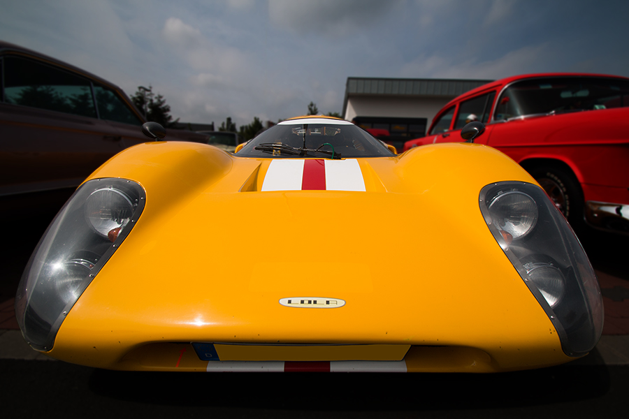 Lola T70