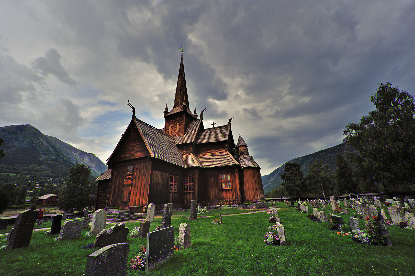 Lom stavkirke