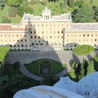 L'ombra del CUPPOLONE sui giardini vaticani