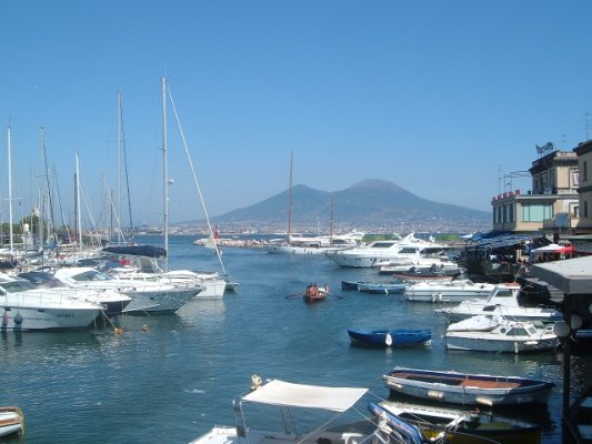 l'ombra del vesuvio...