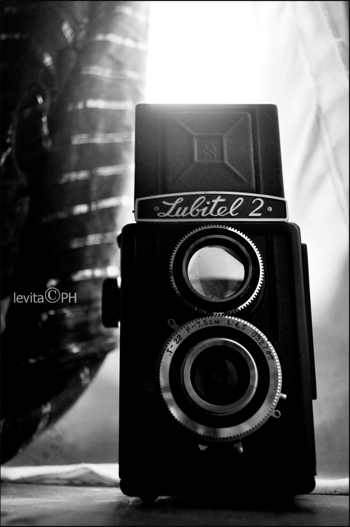 Lomo Lubitel 2