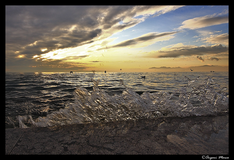 L'onda lunga del tramonto