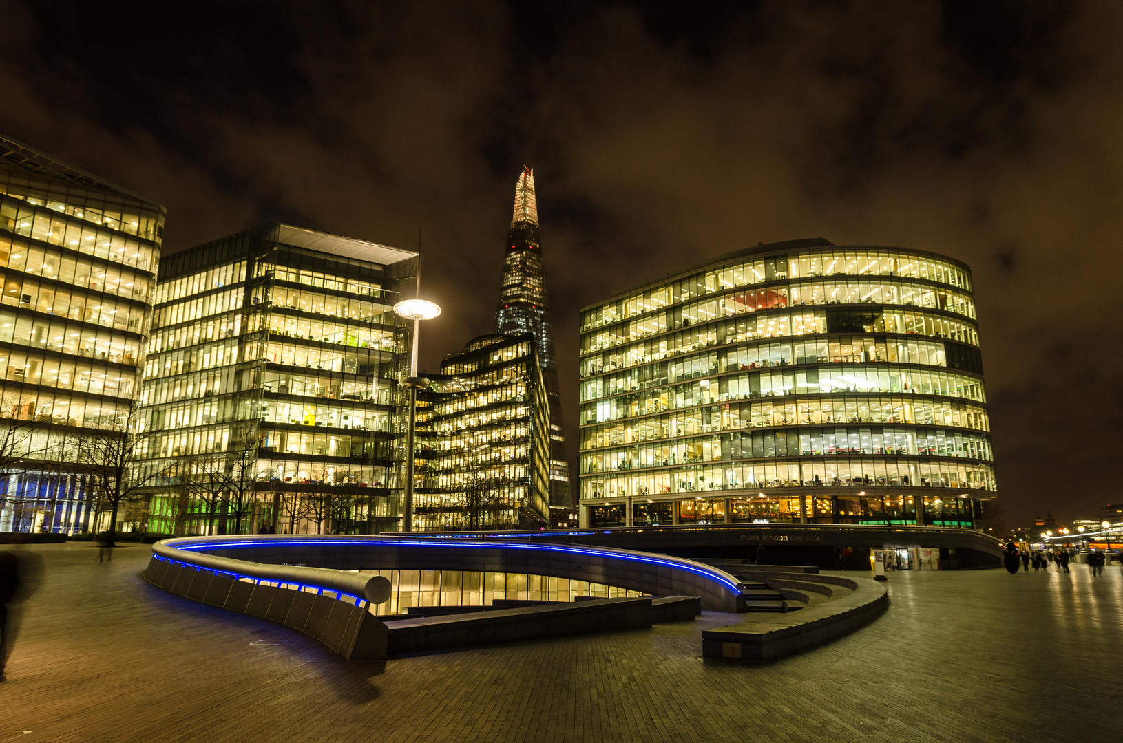 London at night (The Shard;The Scoop)