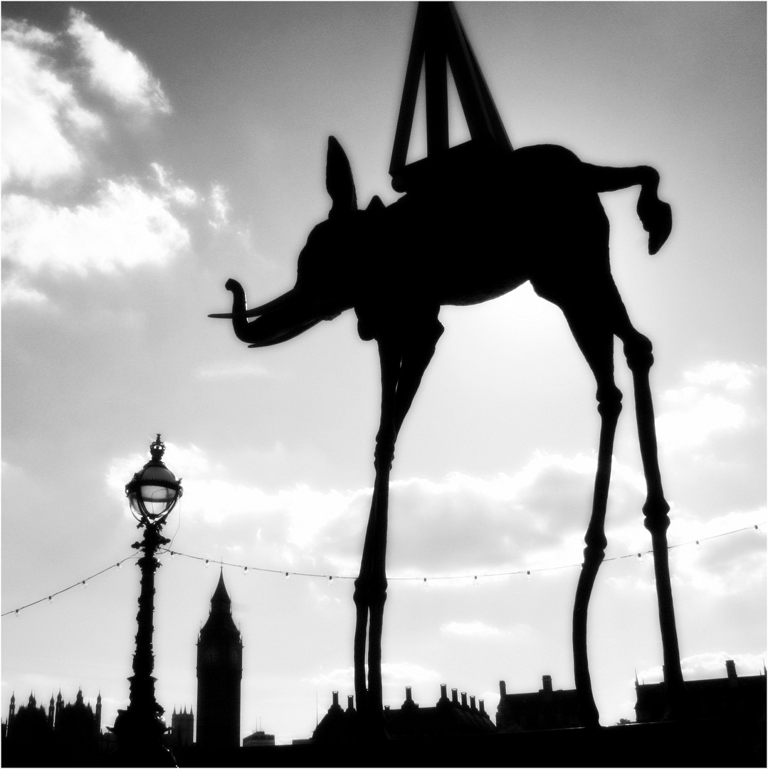 # LONDON BC (Before Corona) - 12 - Dali Space Elephant