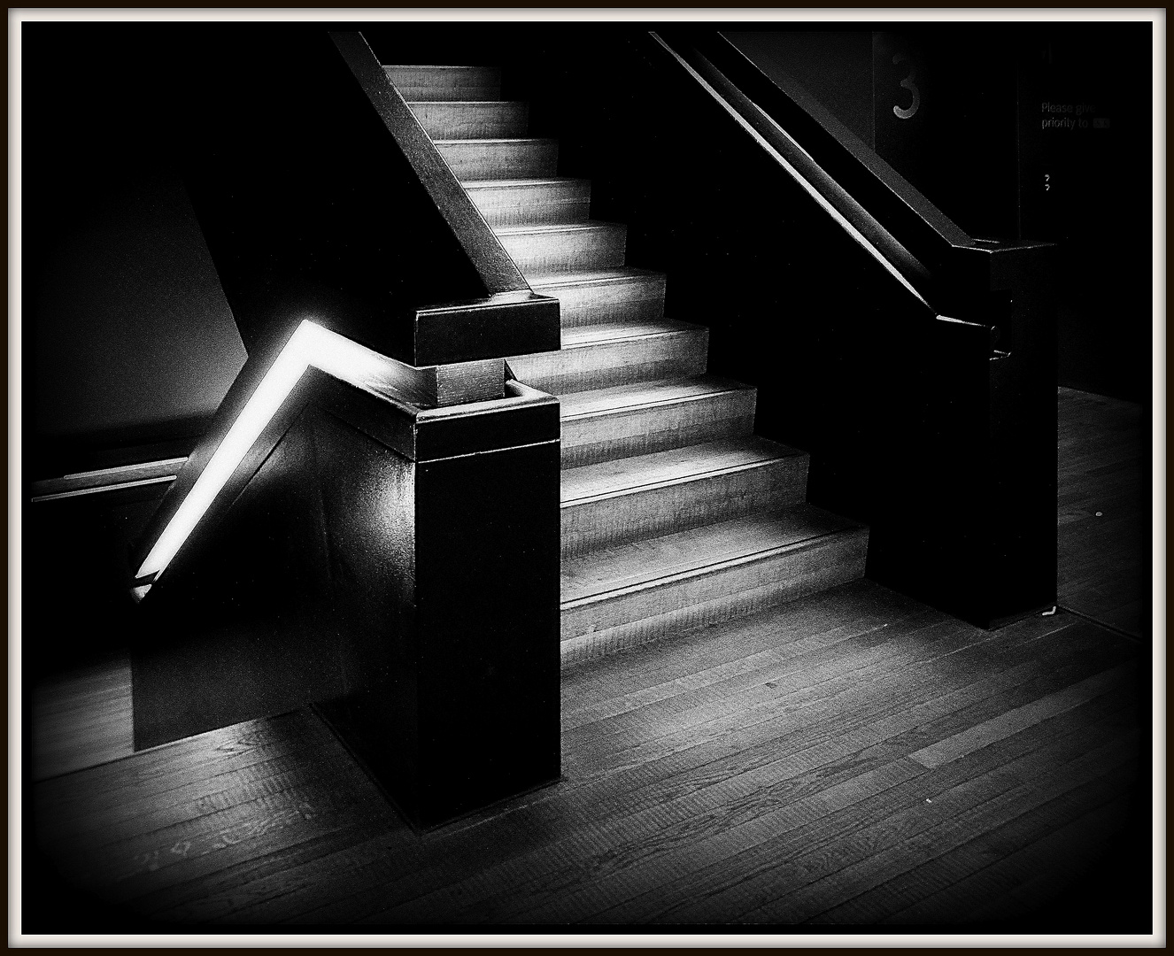 LONDON BC (Before Corona) - 55 - Tate Modern staircase
