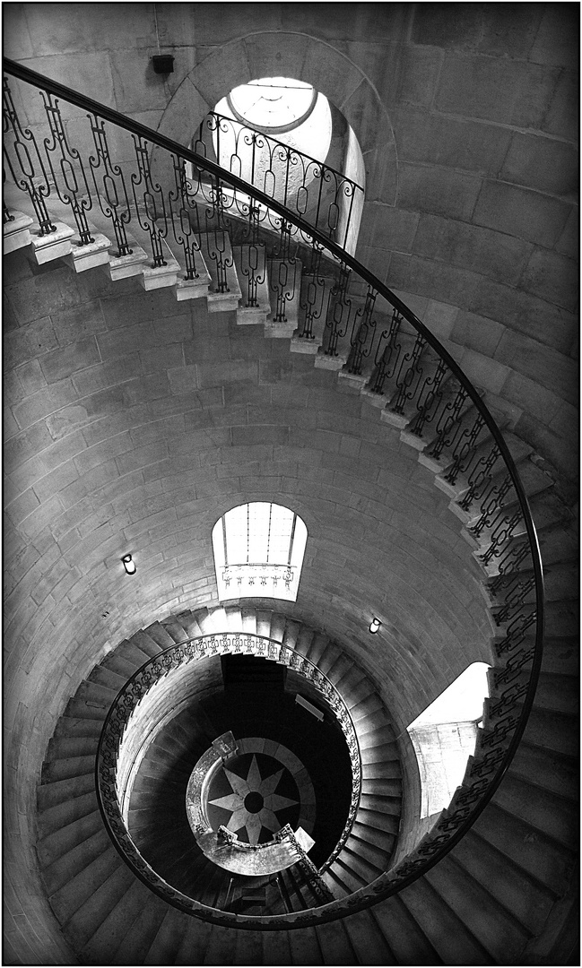 LONDON BC (Before Corona) - 57 - ST.PAUL'S CATHEDRAL -  SouthWestTower Spiral Staircase