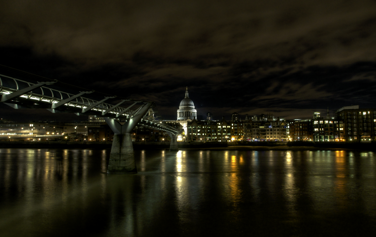 London bei Nacht Skyline St Paul's